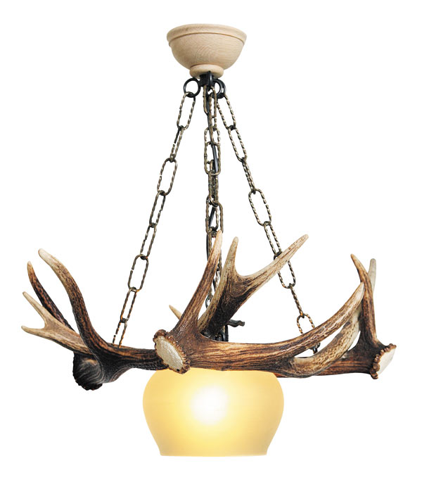 Lampadario con vere corna di cervo. Luci: 1xE27 M: 50x50x55cm 153002