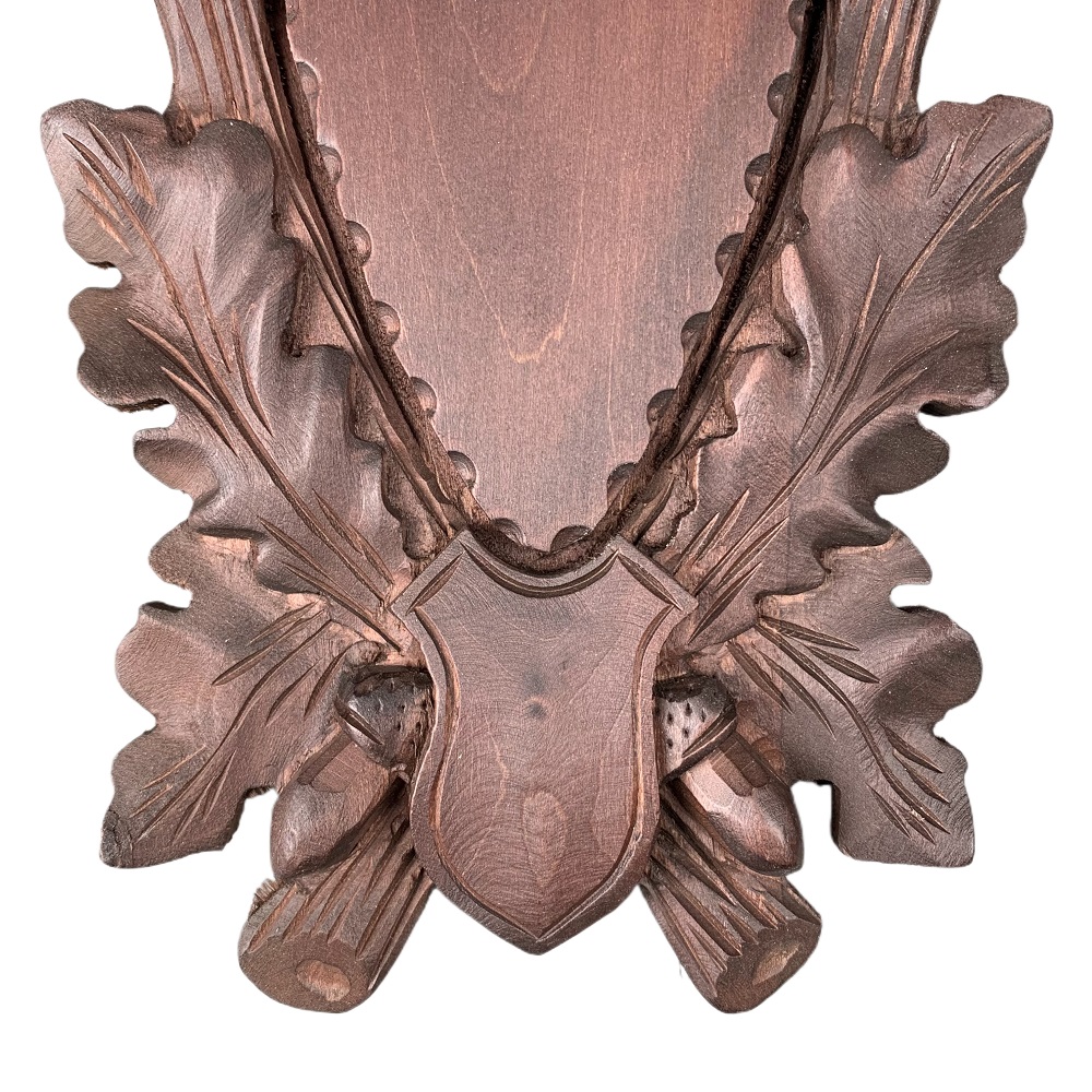 Scudo di legno per trofeo capriolo. Corna. Caccia. 29x17cm 031701