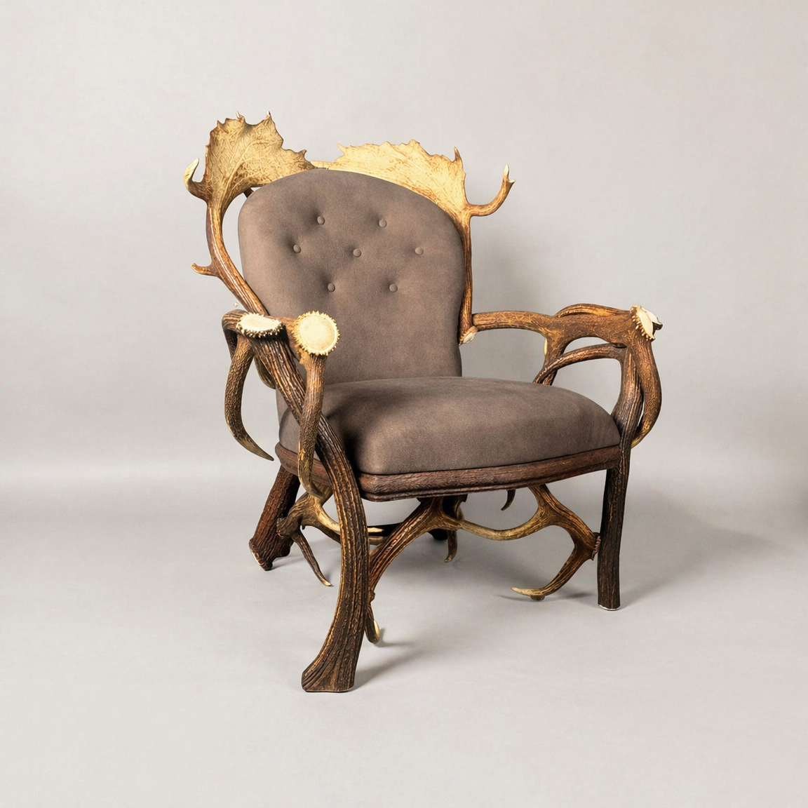 Fauteuil avec vrai bois de cerf et daim. Corne. M: 90x80cm x H 120cm 111105