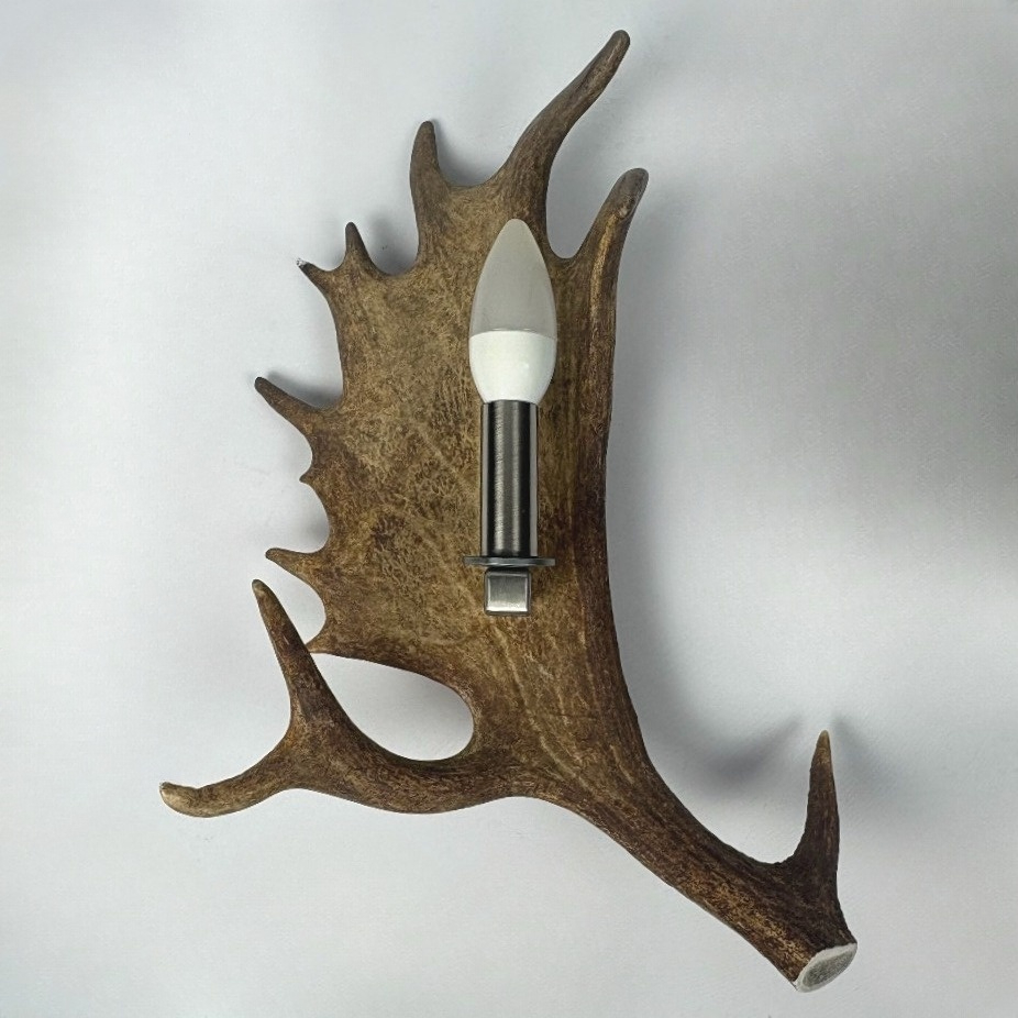 Applique, lampada da parete con vero corno di daino. 1xE14 30x40cm 1537210